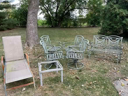 Photo of free Garden furniture (Oak Brook) #1