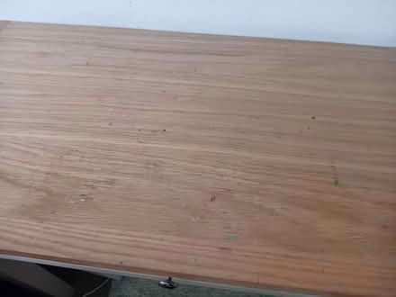 Photo of free Desk (MK41) #2
