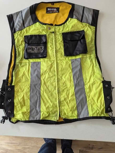 Photo of free Motor/Scooter Reflective jacket XL (TW12) #1