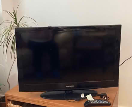 Photo of free TV Samsung 32” (Mile Oak BN41) #1