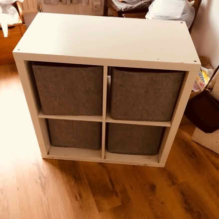 Photo of free White unit with grey drawers (Reigate RH2) #1