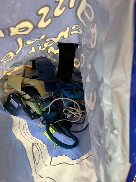 Photo of free Assorted cables (Stockethill Crezcent AB16) #1