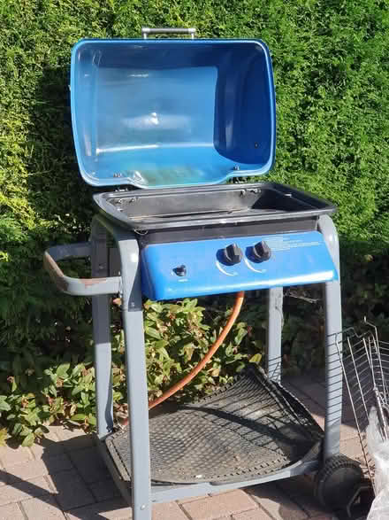 Photo of free Gas barbecue with lid (South Elmsall) #2