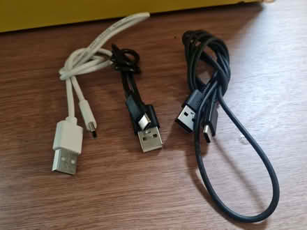 Photo of free USB leads (Marsh LA1) #1