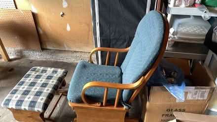 Photo of free rocking chair (Ottawa -Hunt Club) #1