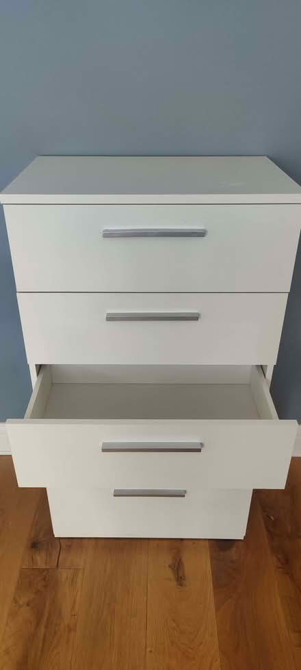 Photo of free Large chest of drawers (Addiscombe CR0) #1