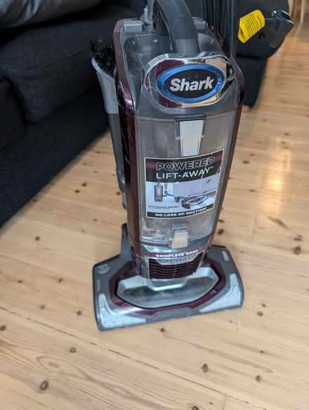 Photo of free Shark upright vacuum [NEEDS REPAIR] (Leytonstone E11) #2