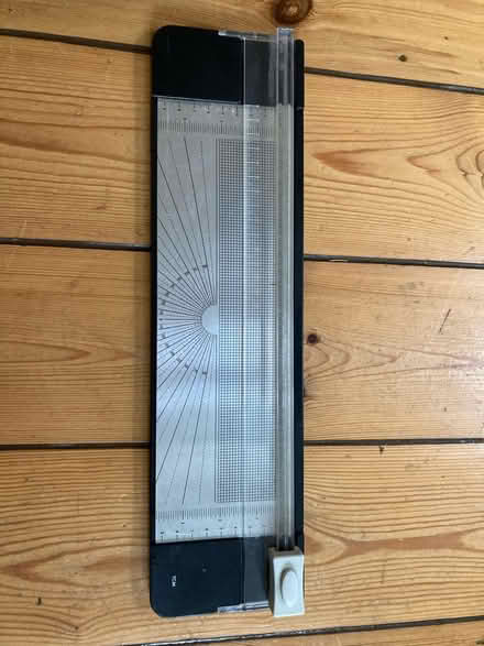 Photo of free Paper trimmer (Woking) #1