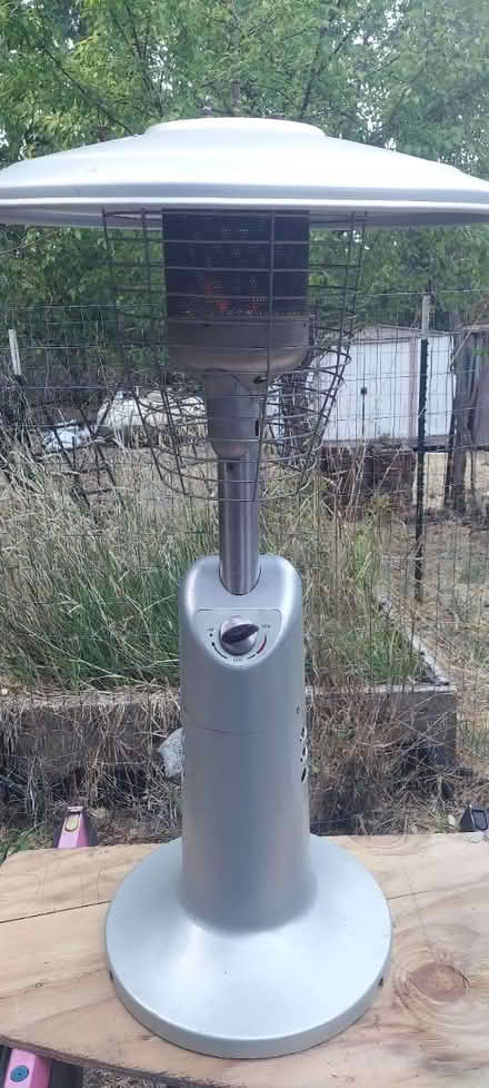 Photo of Patio propane heater working or not (Marin) #4