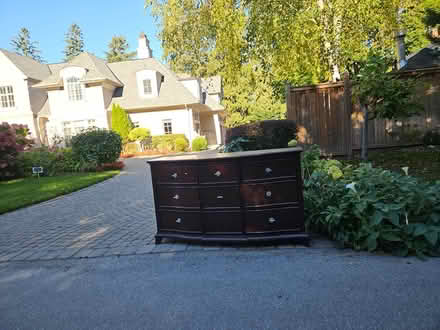 Photo of free Curb alert (S.E. Oakville.) #1