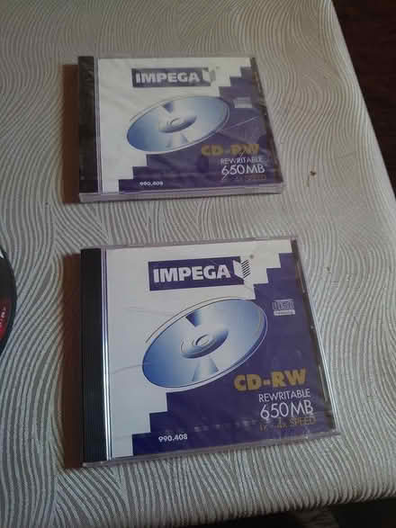 Photo of free Blank CD'S (CV2) #2