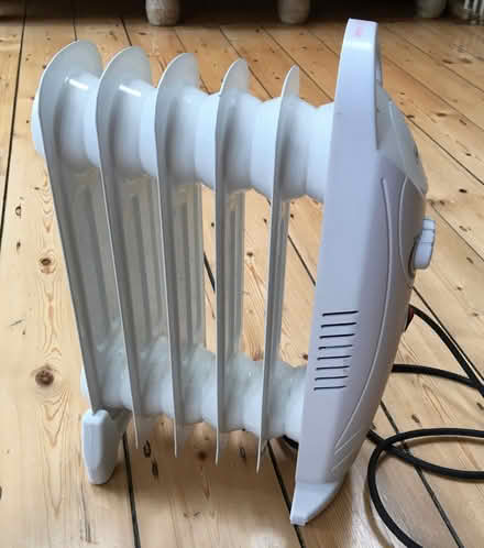 Photo of free Oil radiator small (New Marston OX3) #1
