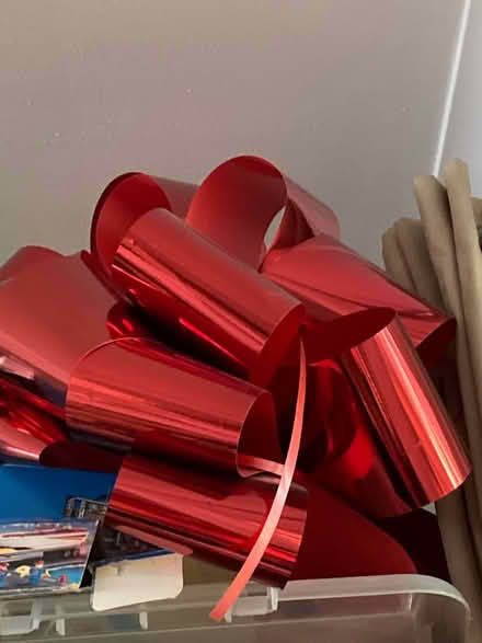 Photo of free Red car or large gift bow (Beckenham Hill BR1) #2