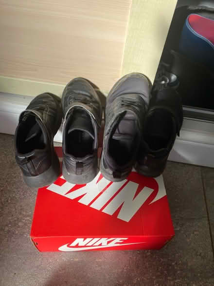Photo of free size 1.5uk sketchers black (BA2) #1