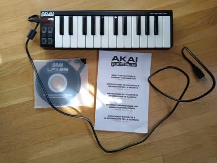 Photo of free Akai LPK25 keyboard == input only (near Forest Glen Metro) #1