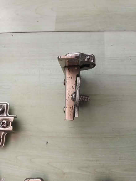 Photo of free Cupboard hinges & handles (Woodley RG5) #2