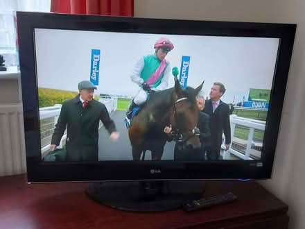 Photo of free LG 37in TV (Waltham Chase SO32) #3