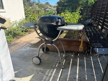 Photo of free Weber Grill 22.5” Platinum OneTouch (Upper Rockridge Oakland) #4