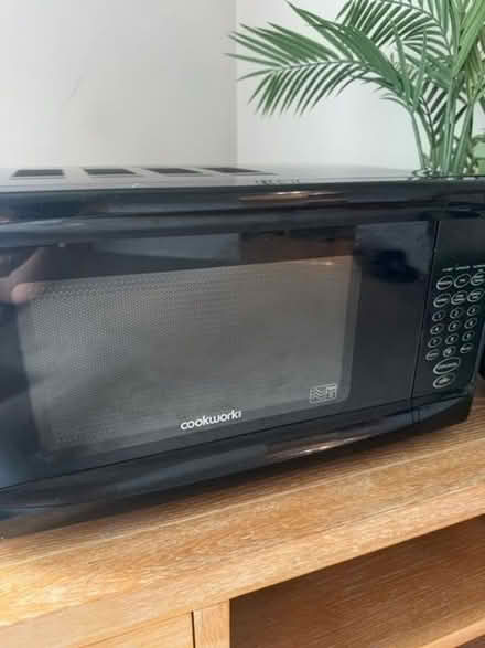 Photo of free Microwave (Lea Industrial Estate AL5) #1
