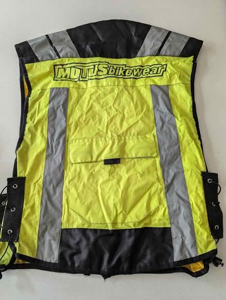 Photo of free Motor/Scooter Reflective jacket XL (TW12) #2