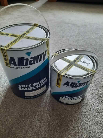 Photo of free 2 x tins of unopened paint (CV9 atherstone) #1