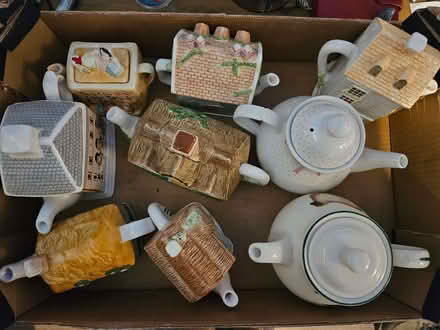 Photo of free Teapots (Batemoor S8) #3