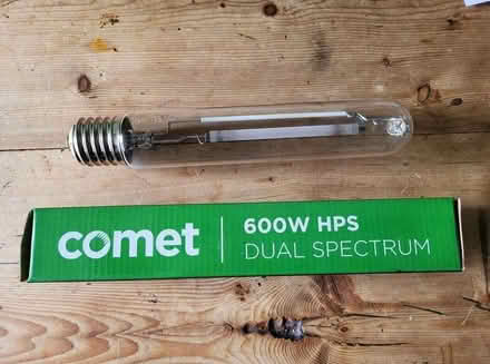 Photo of free Comet 600w HPS Dual Spectrum Hydroponics Bulbs (Cheltenham GL53) #1