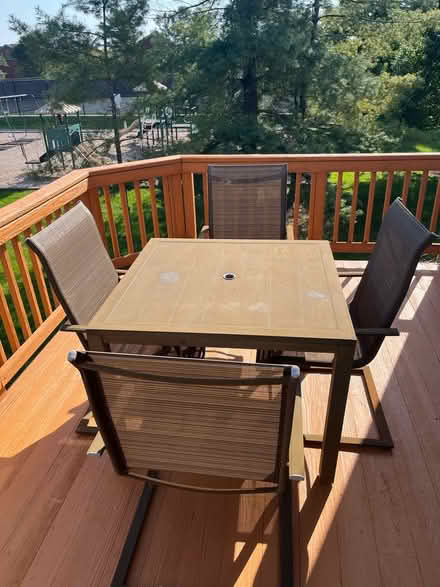 Photo of free Patio set (Potomac Glen Neighborhood) #1