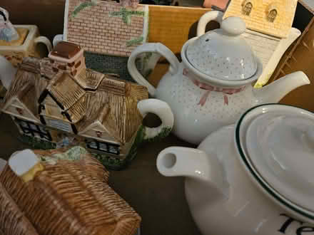 Photo of free Teapots (Batemoor S8) #1