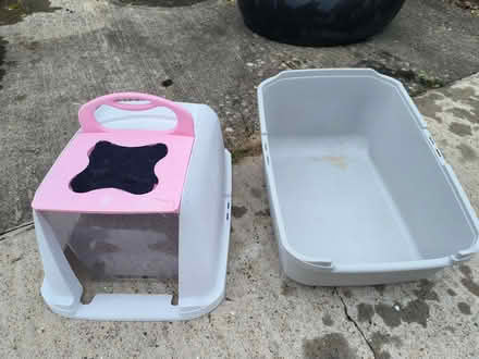 Photo of free Large hooded cat litter box (SE26) #1