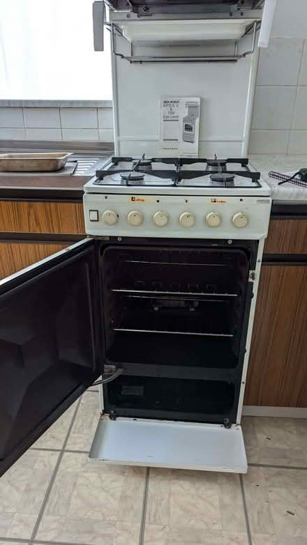 Photo of free free standing gas cooker (Selsdon CR2) #1