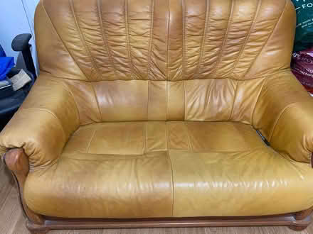Photo of free leather sofa (Battle RG30) #2