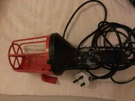Photo of free Cage/work light with hook (Farningham DA4) #1