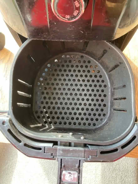Photo of free Small air fryer (Sale M33) #3