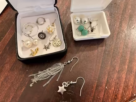 Photo of free Random jewelry (Roxbury) #1