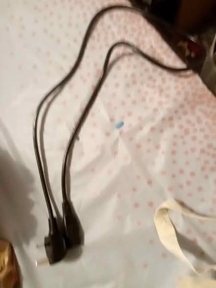 Photo of 3 pin power cable (Temple Street OX4) #1