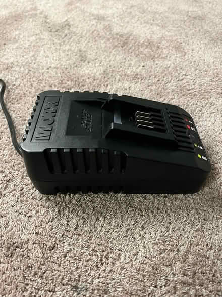 Photo of free Worx charger (DE72) #4