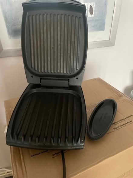 Photo of free George Forman grill (SS15) #1