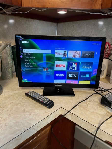 Photo of free 19” flat screen tv (Lawrence Twp) #1