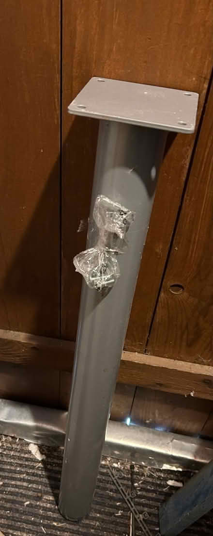 Photo of free Heavy duty Furniture legs (Mitcham CR4) #1