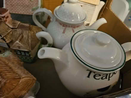 Photo of free Teapots (Batemoor S8) #4