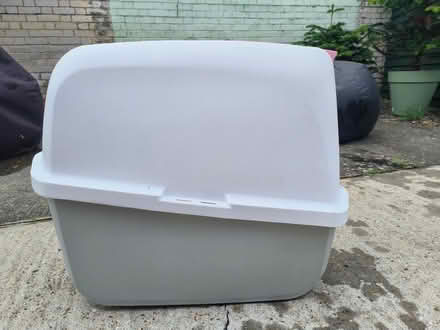 Photo of free Large hooded cat litter box (SE26) #3