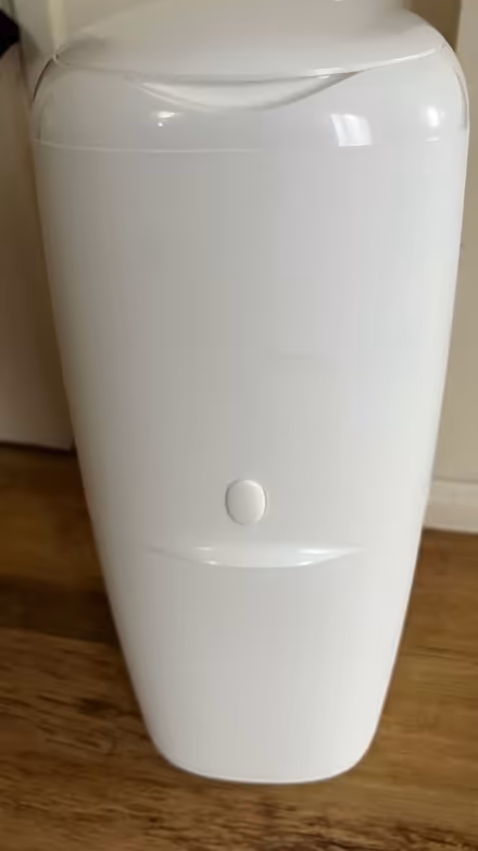 Photo of free Angelcare Nappy bin (St Albans) #1
