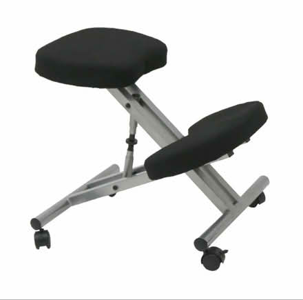 Photo of Kneeling stool/chair (MK4 Tattenhoe) #1