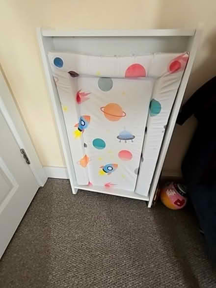 Photo of free Tutti bambino universal cot top with changing mat (Hersham KT12) #1