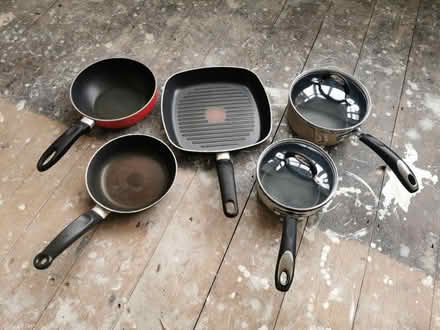 Photo of free 5 pans (West Worthing) #1