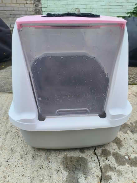 Photo of free Large hooded cat litter box (SE26) #2