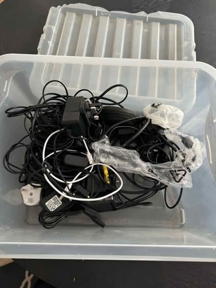 Photo of free Various wires and chargers (Bexley DA5) #1