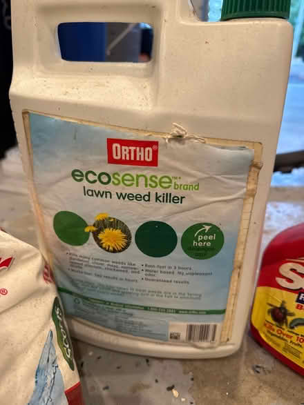 Photo of free Various lawn & grass products (Newton Highlands south of Rt 9) #3