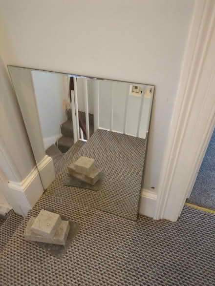 Photo of free Mirror (PL4 6et) #1
